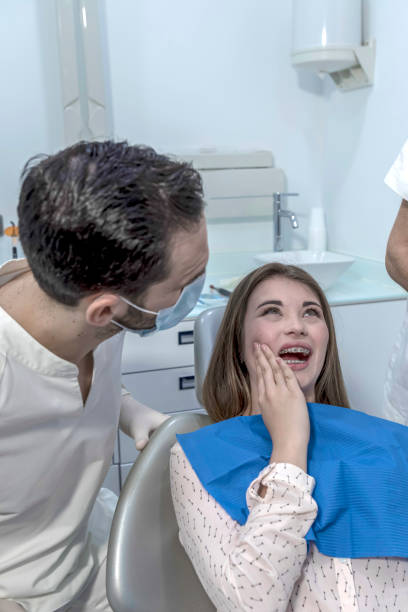 Best Emergency Dental Care for Broken or Chipped Teeth in Deshler, OH